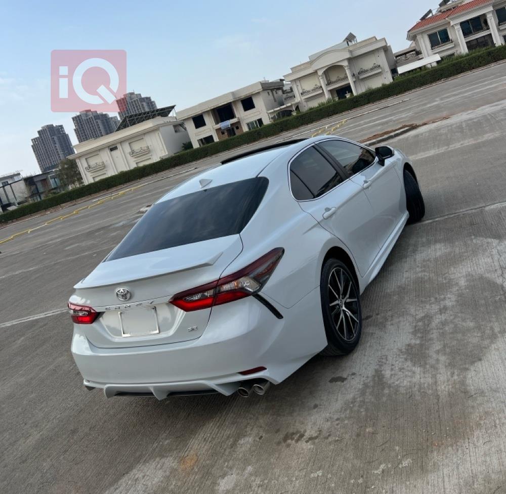 تۆیۆتا کامری